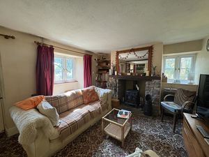 LOUNGE AREA- click for photo gallery